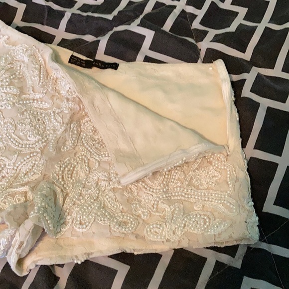 Zara short shorts - beaded with pearls - Picture 4 of 8